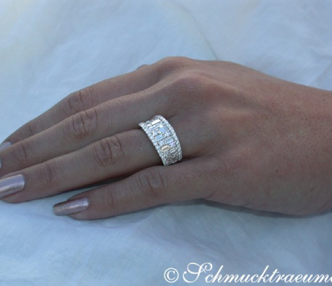 Luxus: Brillanten Band Ring mit Baguette Diamanten