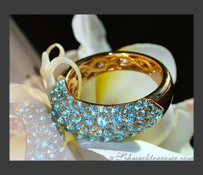 Blautopas Pavé Ring in Gelbgold 585