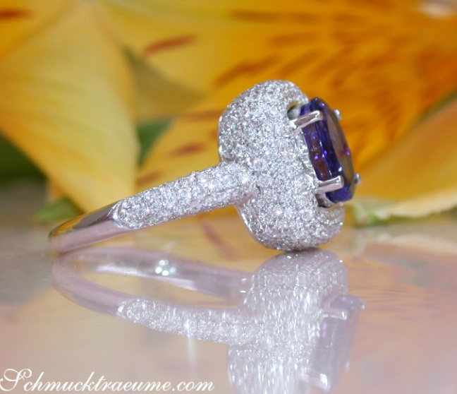 AAA Tansanit Ring mit Brillanten