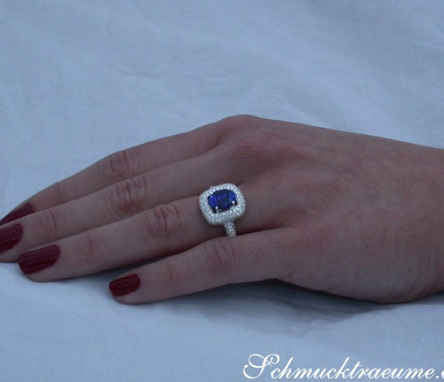 AAA Tansanit Ring mit Brillanten