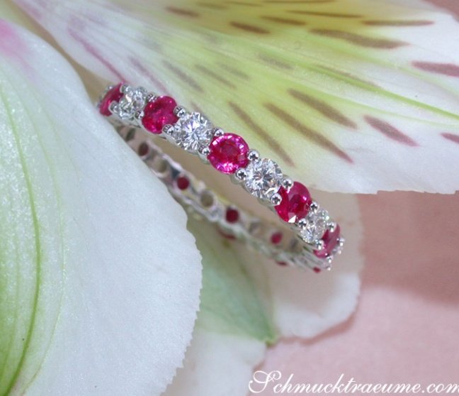 Brillanten Memory Ring mit Rubinen