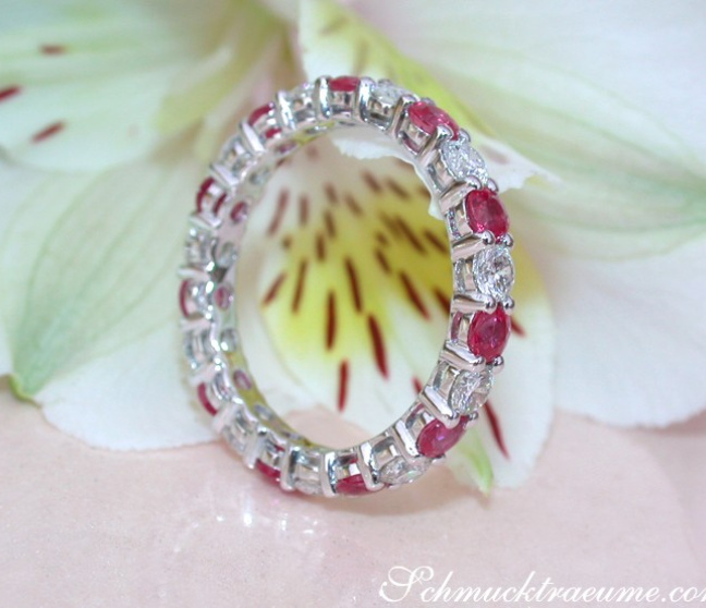 Brillanten Memory Ring mit Rubinen