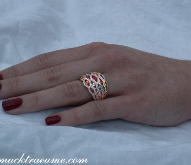Regenbogen Saphir Ring mit Brillanten
