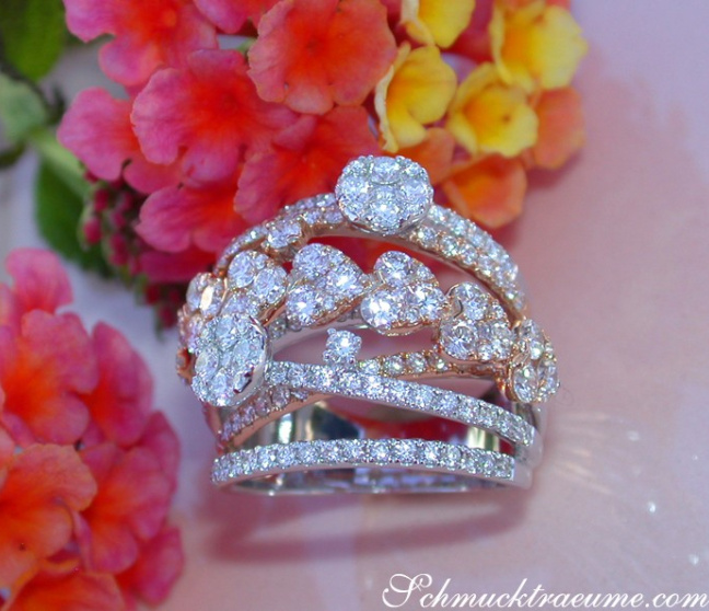 Mehrreihiger Brillanten Ring im Herz Design