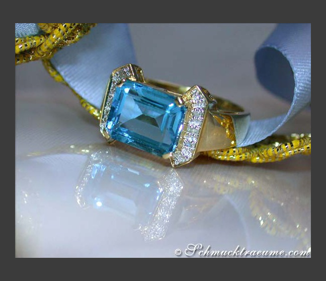Blautopas Ring mit Diamanten in Gelbgold 585