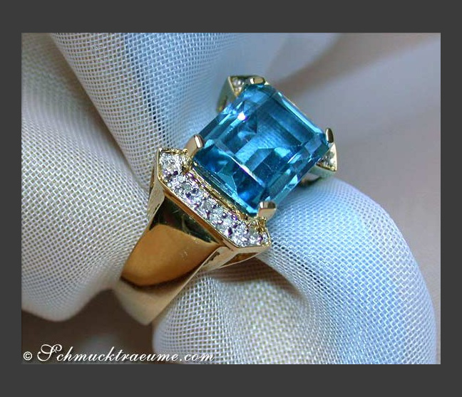 Blautopas Ring mit Diamanten in Gelbgold 585