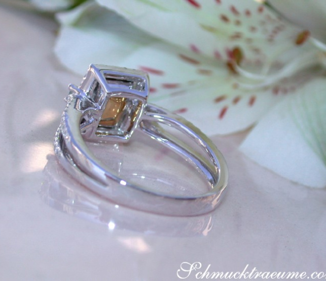 Smaragd Ring mit Brillanten