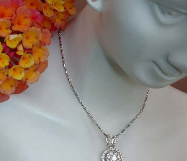 Diamanten Anhänger in Weißgold 750