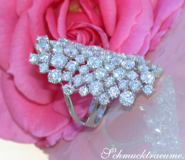Extra stattlicher Brillanten Ring