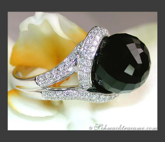Attraktiver Onyx Brillanten Ring in Weißgold 750