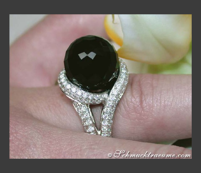 Attraktiver Onyx Brillanten Ring in Weißgold 750