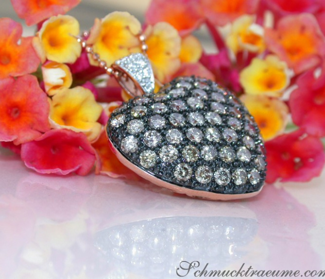 Herz Anhänger mit naturbraunen Brillanten und Kette