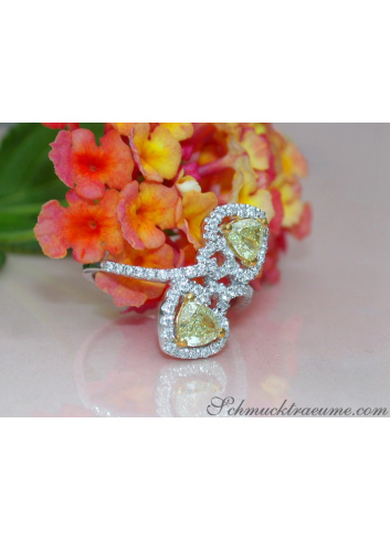 Feminine Diamond Heart Ring with Yellow Diamonds