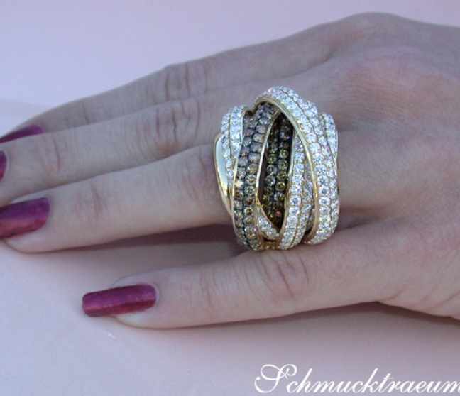 Mehrreihiger Brillanten Ring mit naturbraunen Brillanten in stattlicher Größe