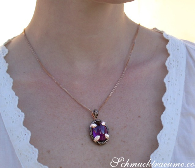 Amethyst Anhänger mit Brillanten und schwarzen Diamanten