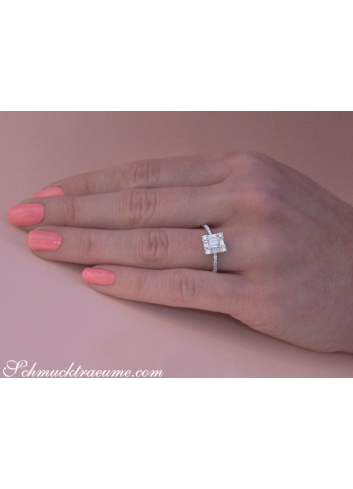 Brillant Ring mit Diamanten im Baguette Schliff