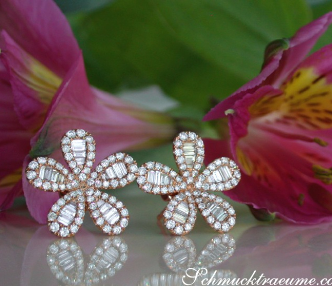 Diamant Blumen / Blüten Ohrstecker in Roségold