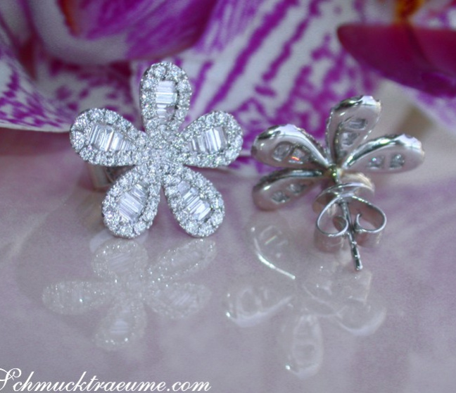 Diamant Blumen / Blüten Ohrringe in Weißgold 750
