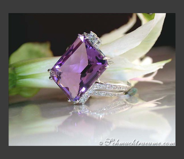 Amethyst Ring in Weißgold 585