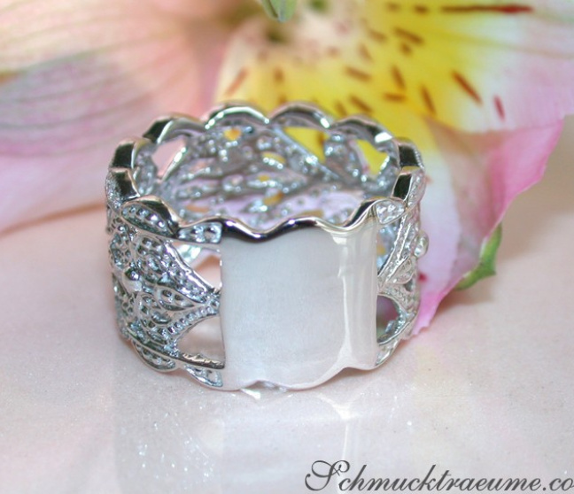 Diamanten Ring im Antik Stil
