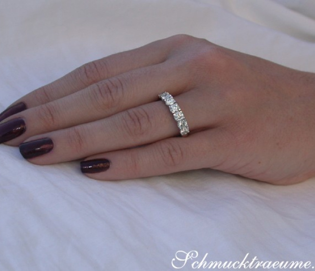 Diamanten Halb Memory Ring in Weißgold 
