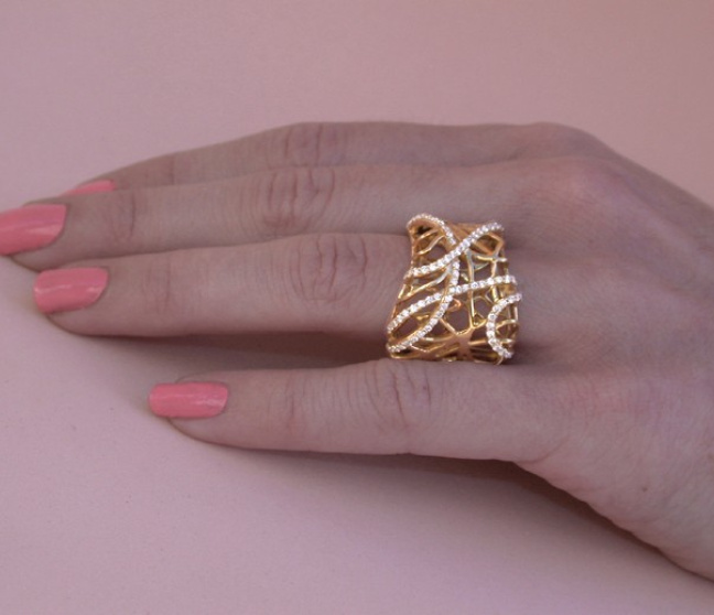 Ausgefallener Brillanten Ring in Gelbgold