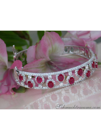 Dreamlike Ruby Bangle with Diamonds