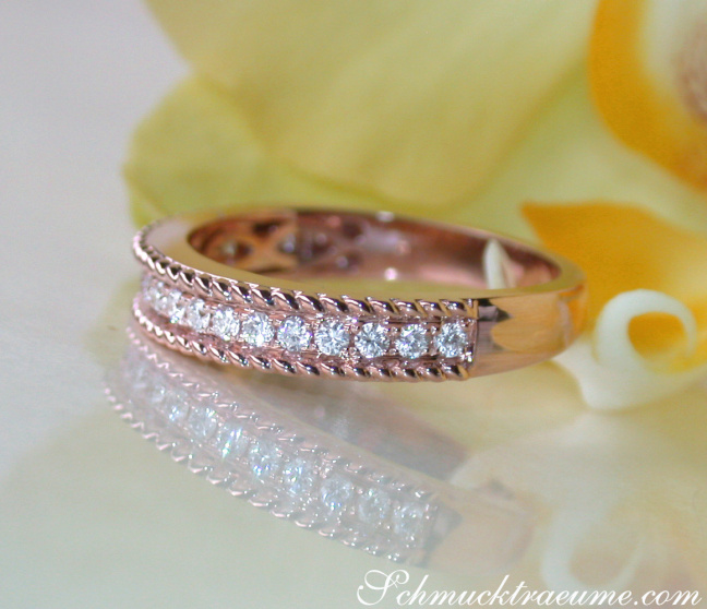 Diamanten Ring im Kordel Design