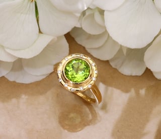 Ring "Orbit" mit Peridot und Brillanten #4
