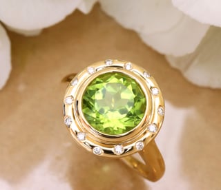 Ring "Orbit" mit Peridot und Brillanten #5