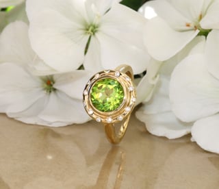 Ring "Orbit" mit Peridot und Brillanten #7