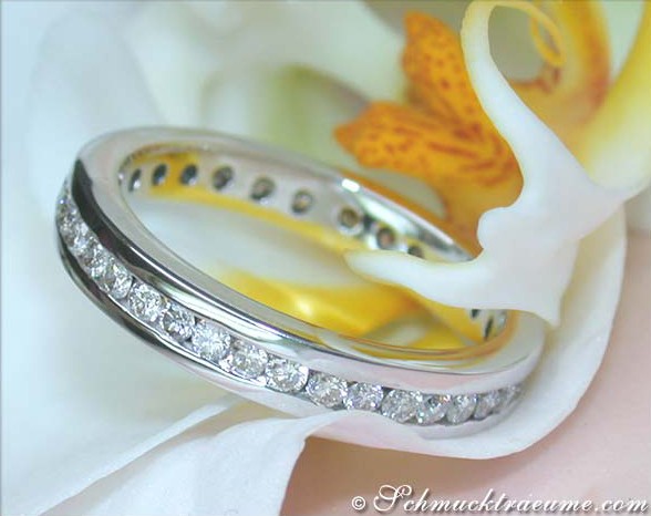 Pretty Diamond Eternity Ring in White gold 18k #1 Pretty Diamond Eternity Ring in White gold 18k #1