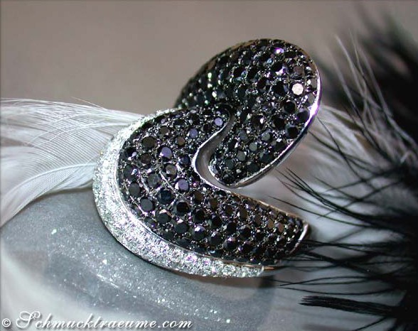 Magnificent Black & White Diamond Ring #1 Magnificent Black & White Diamond Ring #1