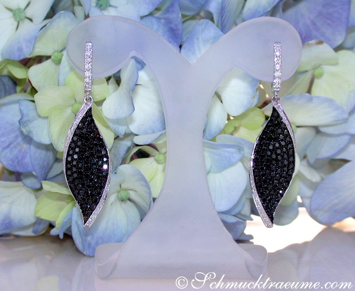 Auffallende schwarze Diamanten Ohrringe im Blatt Design #1 Auffallende schwarze Diamanten Ohrringe im Blatt Design #1