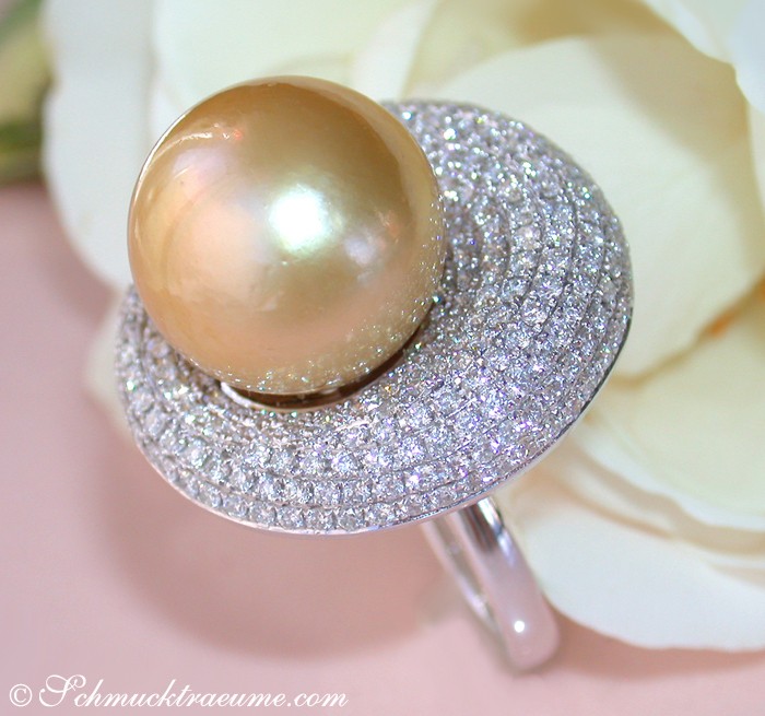 Impressive Diamond Ring with a Golden Southsea Pearl #1 Impressive Diamond Ring with a Golden Southsea Pearl #1