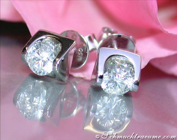 Elegant Diamond Solitaire Studs (0,70 ct.) #1 Elegant Diamond Solitaire Studs (0,70 ct.) #1