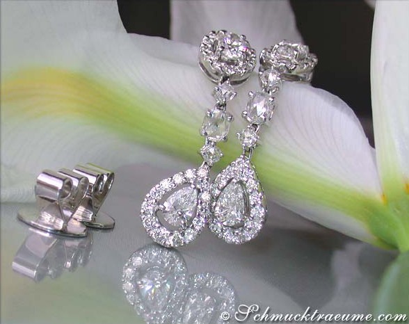 Elegante Ohrringe mit Diamanten in vier Schliffarten #1 Elegante Ohrringe mit Diamanten in vier Schliffarten #1