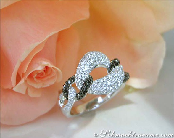 Elegant Black & White Diamond Link Style Ring #1 Elegant Black & White Diamond Link Style Ring #1