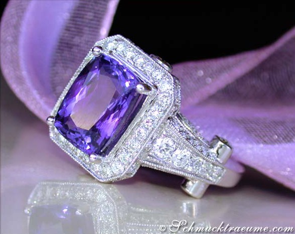 Elegant Tanzanite Ring with Diamonds #1 Elegant Tanzanite Ring with Diamonds #1
