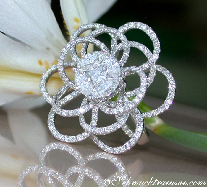 High-end Blossom Style Diamond Ring #1 High-end Blossom Style Diamond Ring #1