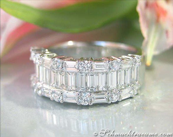Excellent Diamond Ring (Brilliant & Baguette Cut) #1 Excellent Diamond Ring (Brilliant & Baguette Cut) #1