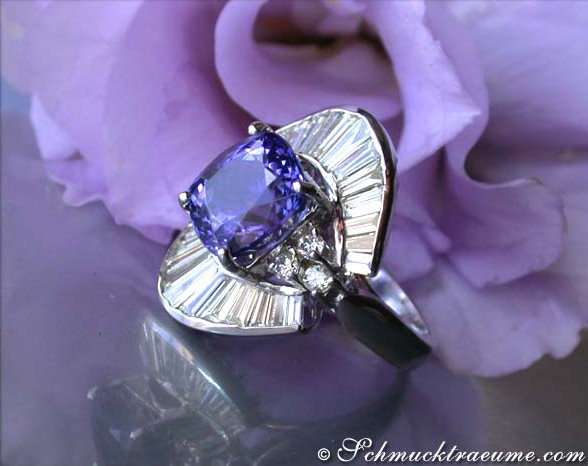 Excellent Tanzanite Ring with Diamonds #1 Excellent Tanzanite Ring with Diamonds #1