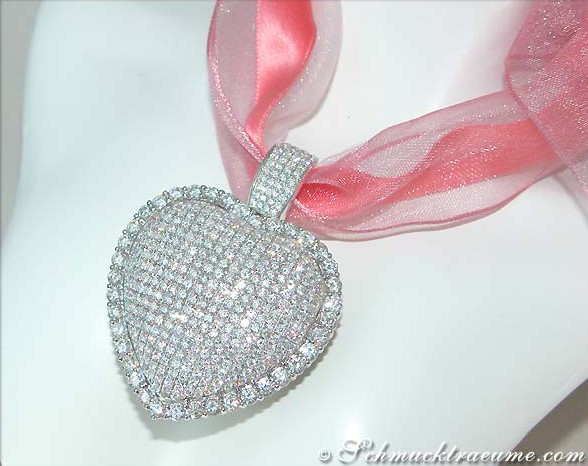 Extra large Diamond Pendant (9,50 ct.) #1 Extra large Diamond Pendant (9,50 ct.) #1