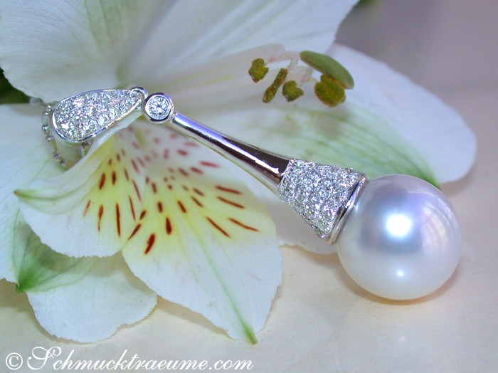 Extravagant Southsea Pearl Pendant with Diamonds in White gold #1 Extravagant Southsea Pearl Pendant with Diamonds in White gold #1