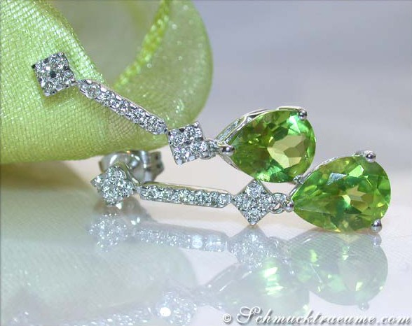 Timless Peridot Pear Earrings with Diamonds #1 Timless Peridot Pear Earrings with Diamonds #1