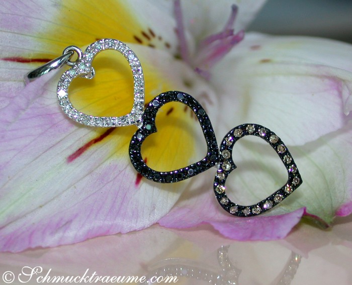 Feiner Herz Anhänger mit braunen, weißen & schwarzen Diamanten #1 Feiner Herz Anhänger mit braunen, weißen & schwarzen Diamanten #1