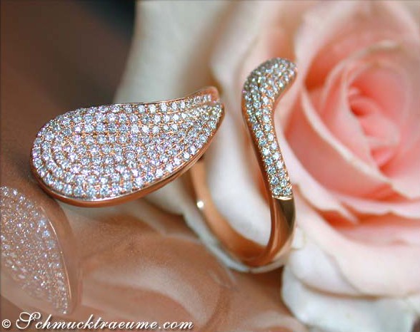 Curved Diamond Ring in Rose Gold 18k #1 Curved Diamond Ring in Rose Gold 18k #1
