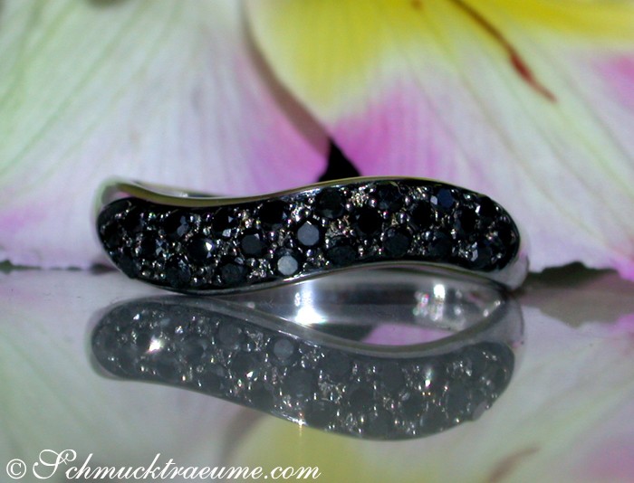 Curved Black Diamond Pavé Ring #1 Curved Black Diamond Pavé Ring #1