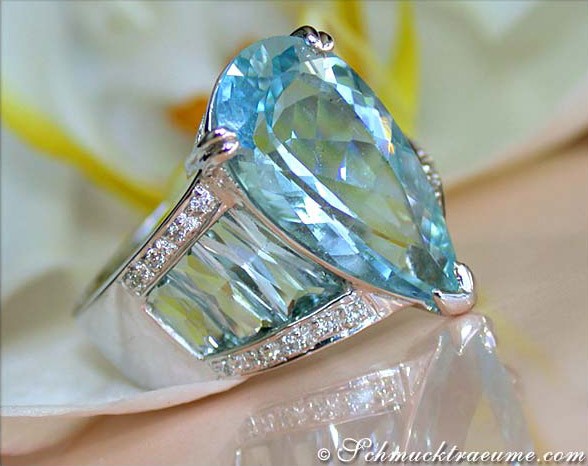 Huge Aquamarine Pear Ring with Diamonds #1 Huge Aquamarine Pear Ring with Diamonds #1