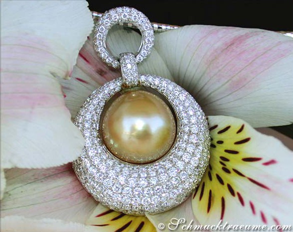 High-end Golden Southsea Pearl Pendant with Diamonds #1 High-end Golden Southsea Pearl Pendant with Diamonds #1